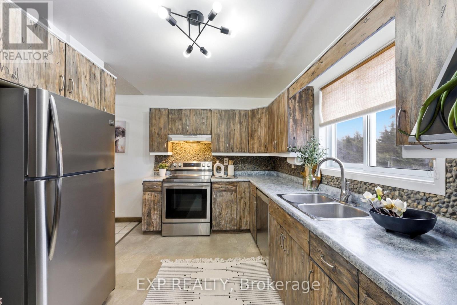 39 Sherwood Crescent, Belleville, Ontario  K8P 5G2 - Photo 15 - X12827232