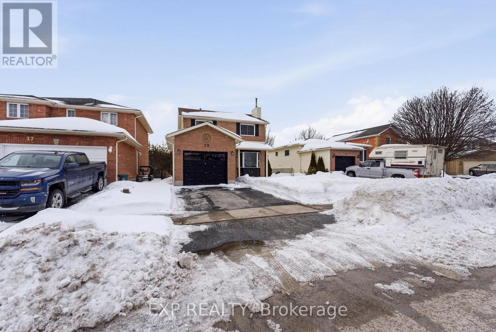 39 Sherwood Crescent, Belleville, Ontario  K8P 5G2 - Photo 2 - X12827232