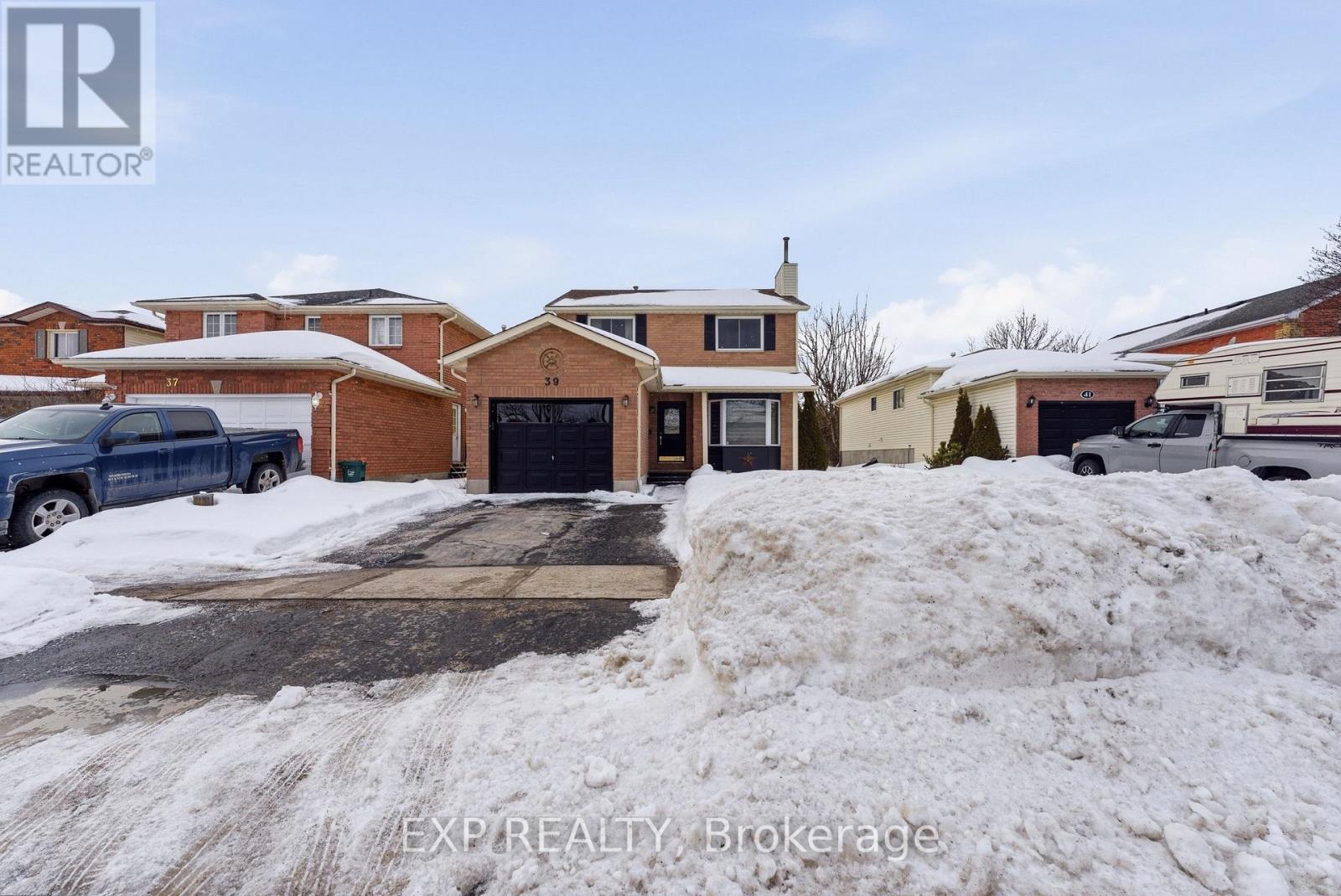 39 Sherwood Crescent, Belleville, Ontario  K8P 5G2 - Photo 3 - X12827232