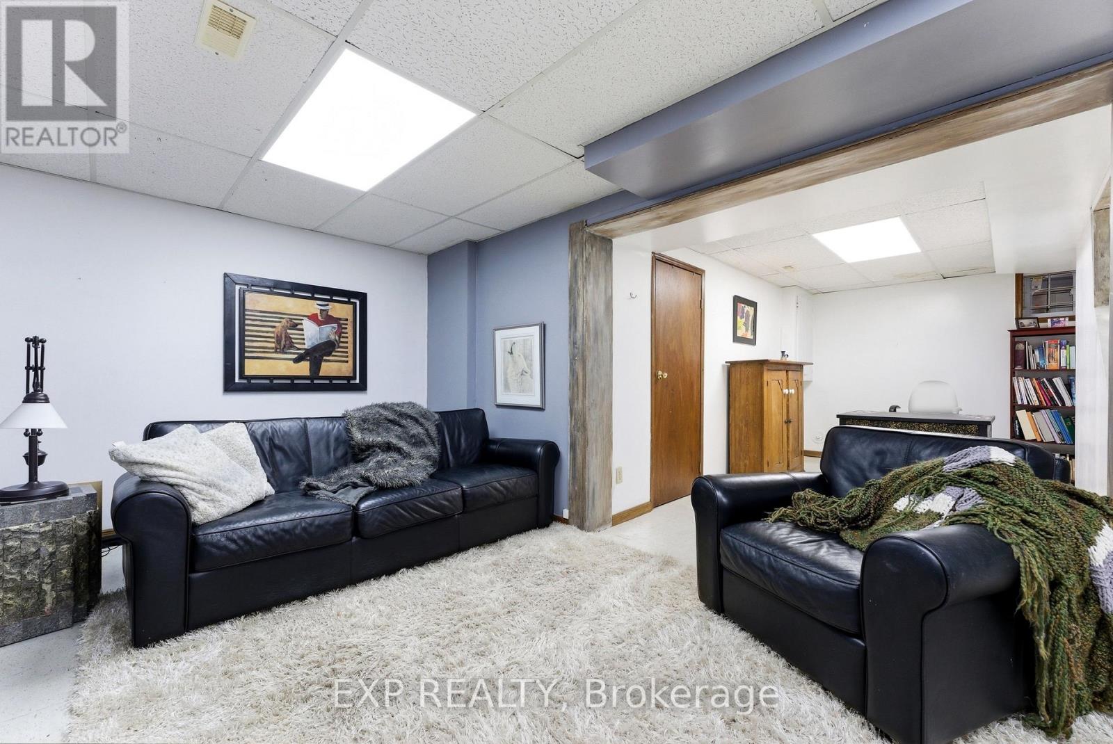 39 Sherwood Crescent, Belleville, Ontario  K8P 5G2 - Photo 34 - X12827232