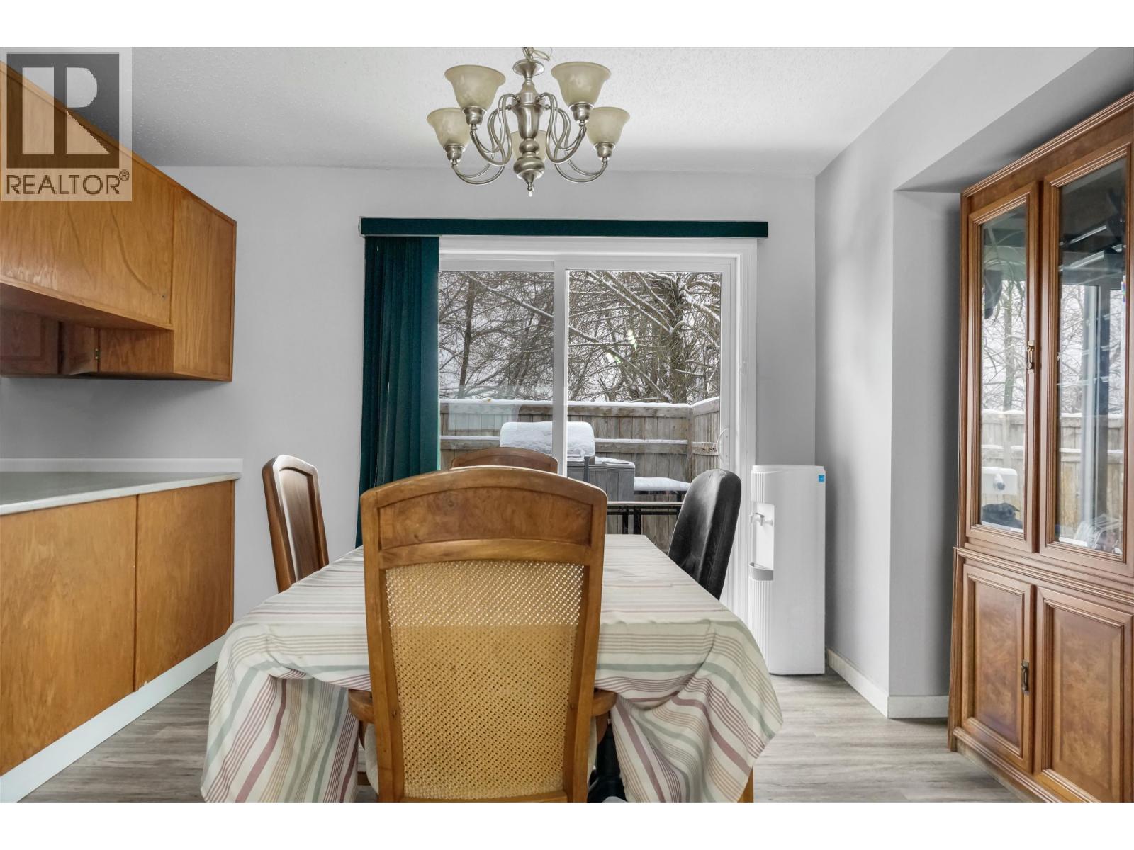 32 Smith Street, Kitimat, British Columbia  V8C 2L6 - Photo 9 - R3093833