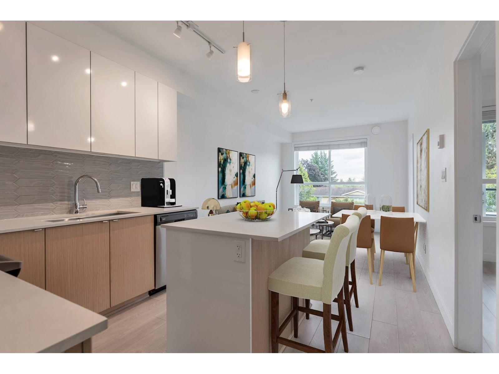 204 19567 64 AVENUE, Surrey, British Columbia