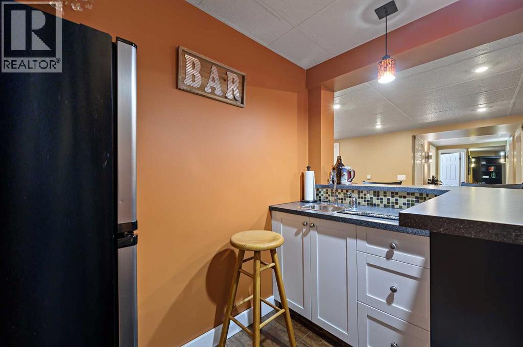 162 West Creek Bay, Chestermere, Alberta  T1X 1K7 - Photo 21 - A2288885