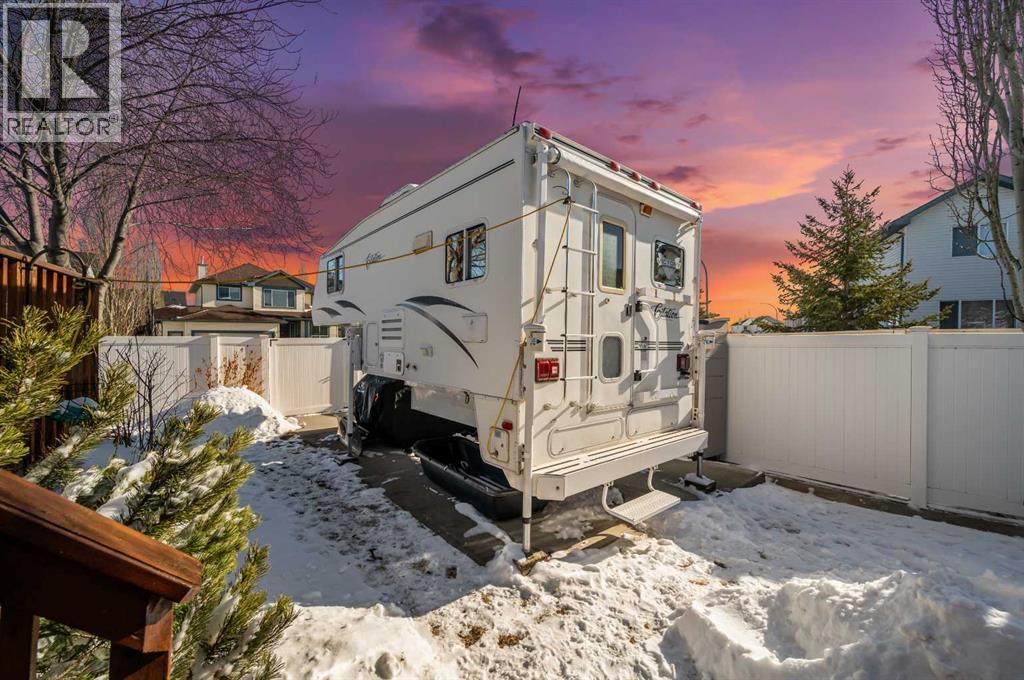 162 West Creek Bay, Chestermere, Alberta  T1X 1K7 - Photo 30 - A2288885