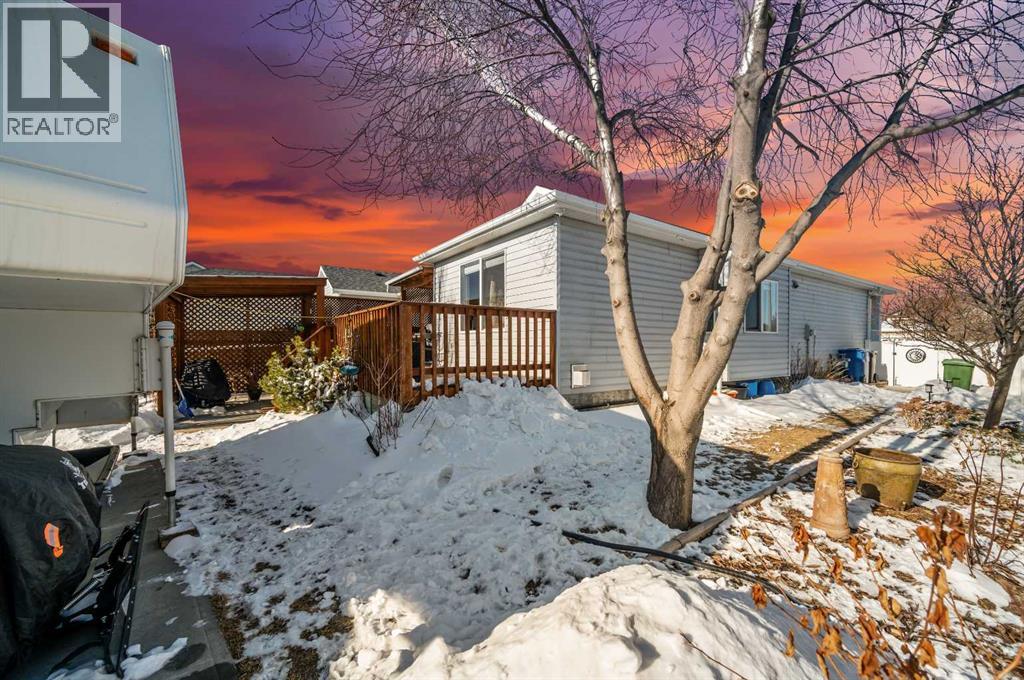 162 West Creek Bay, Chestermere, Alberta  T1X 1K7 - Photo 32 - A2288885