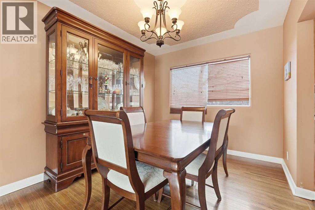 3 Hartford Place Nw, Calgary, Alberta  T2K 2A7 - Photo 9 - A2289161