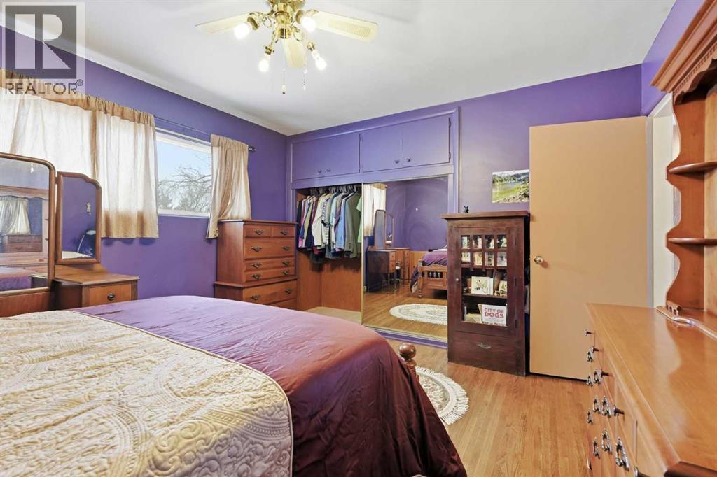 3 Hartford Place Nw, Calgary, Alberta  T2K 2A7 - Photo 13 - A2289161