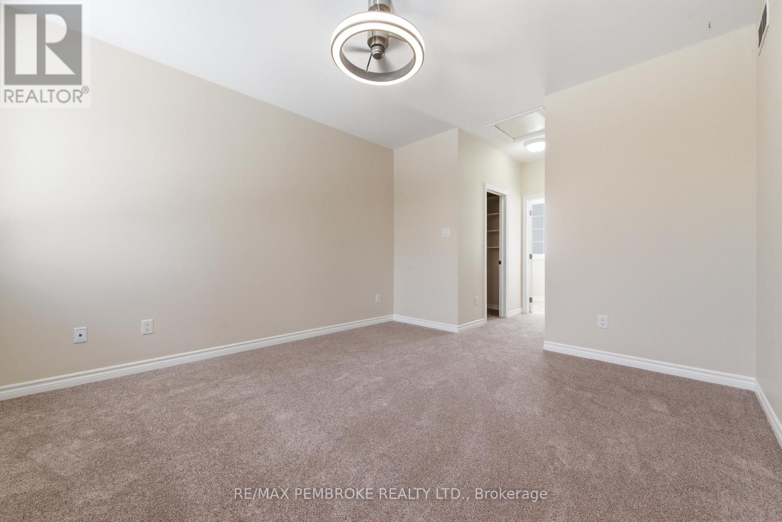 1005 Butler Boulevard, Petawawa, Ontario  K8H 0C2 - Photo 16 - X12827168