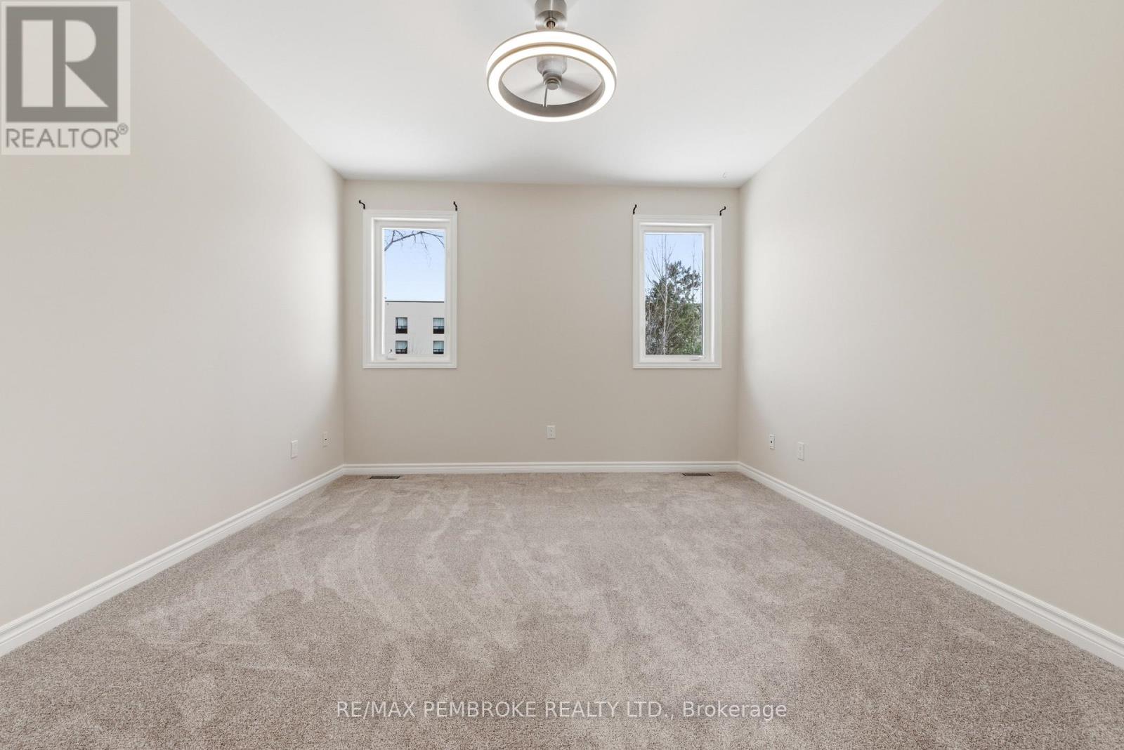 1005 Butler Boulevard, Petawawa, Ontario  K8H 0C2 - Photo 18 - X12827168