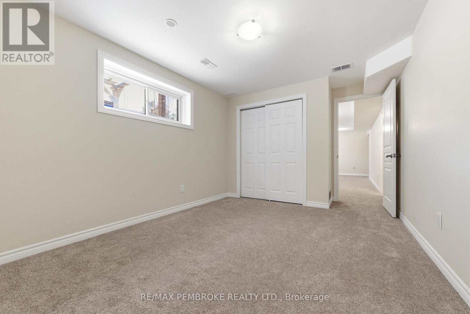 1005 Butler Boulevard, Petawawa, Ontario  K8H 0C2 - Photo 28 - X12827168