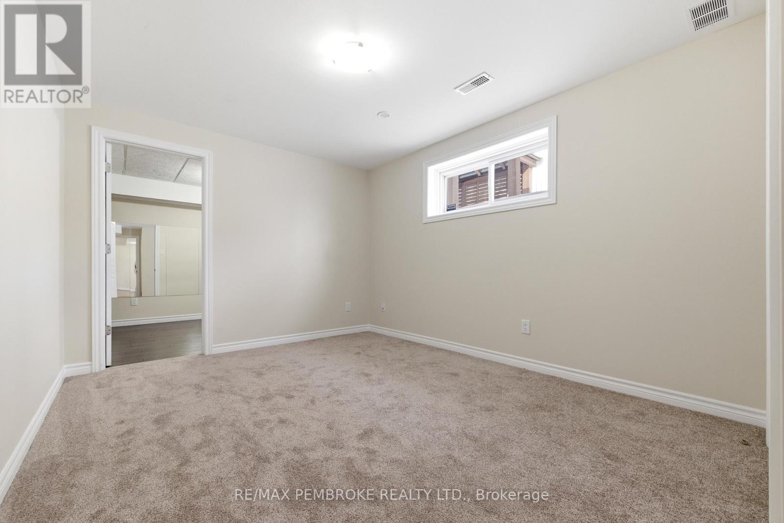 1005 Butler Boulevard, Petawawa, Ontario  K8H 0C2 - Photo 29 - X12827168