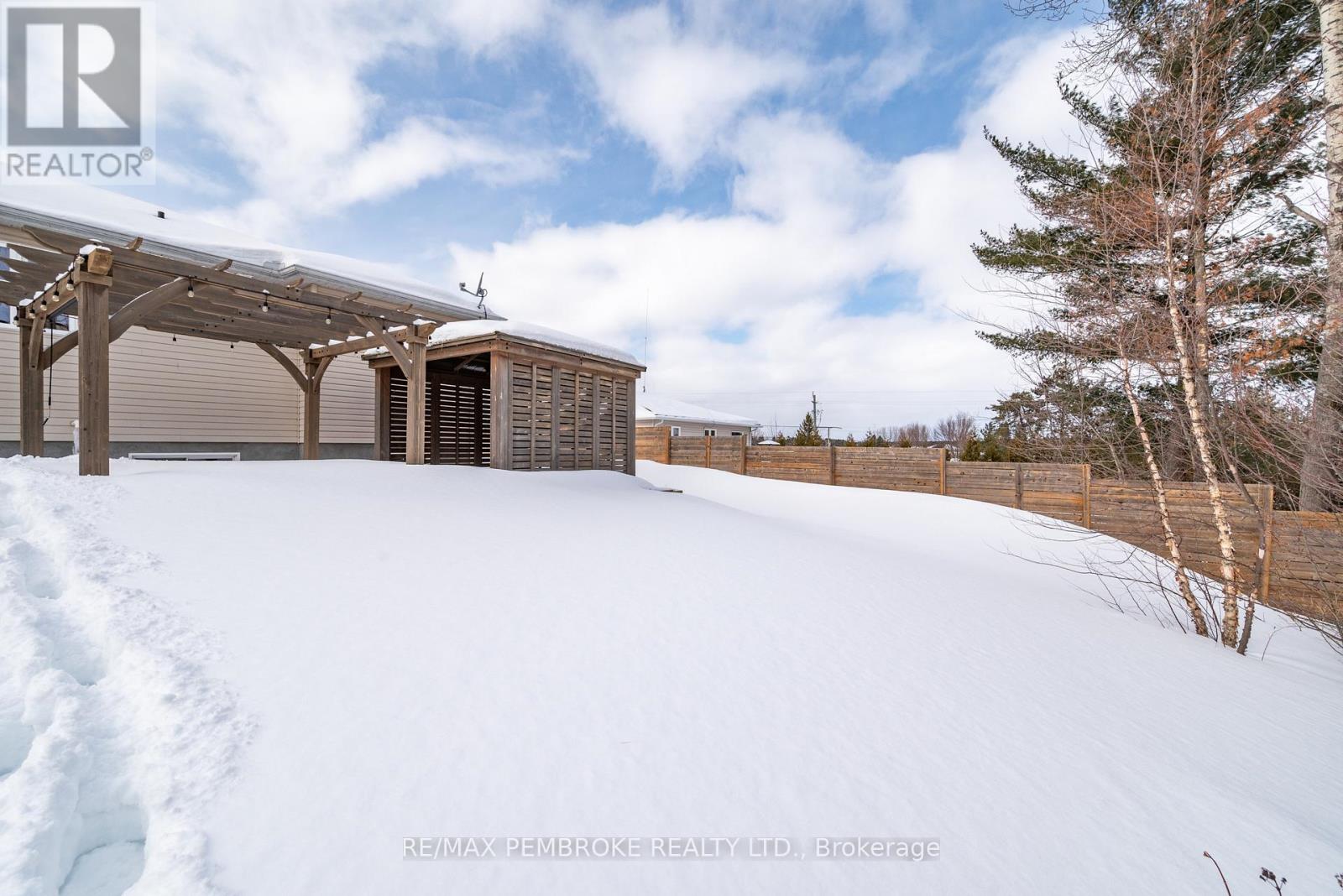 1005 Butler Boulevard, Petawawa, Ontario  K8H 0C2 - Photo 36 - X12827168