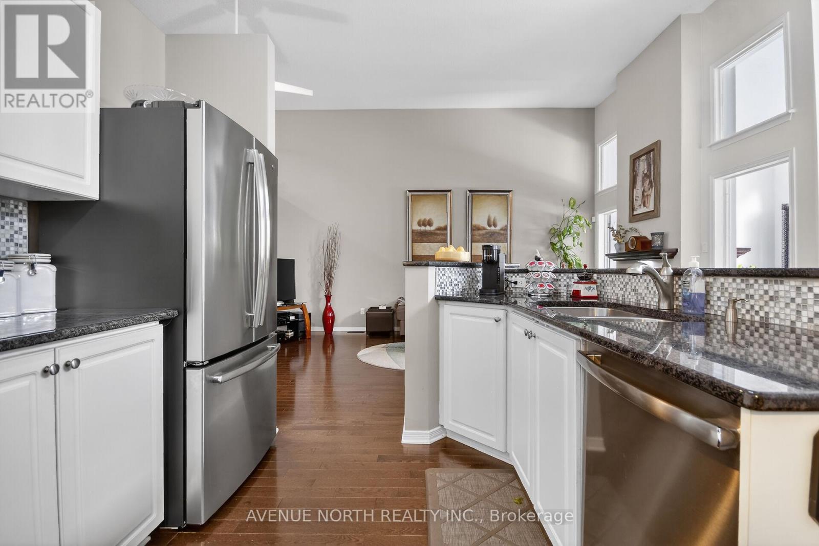 57 Macassa Circle, Ottawa, Ontario  K2T 1J8 - Photo 21 - X12827254