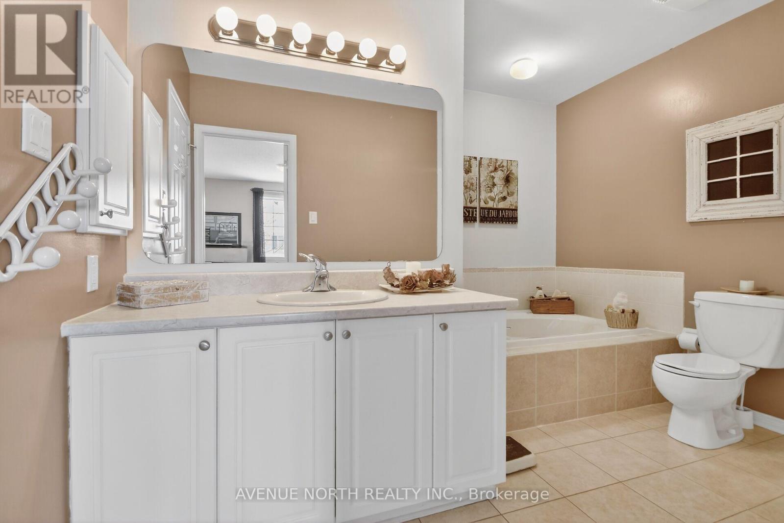 57 Macassa Circle, Ottawa, Ontario  K2T 1J8 - Photo 32 - X12827254