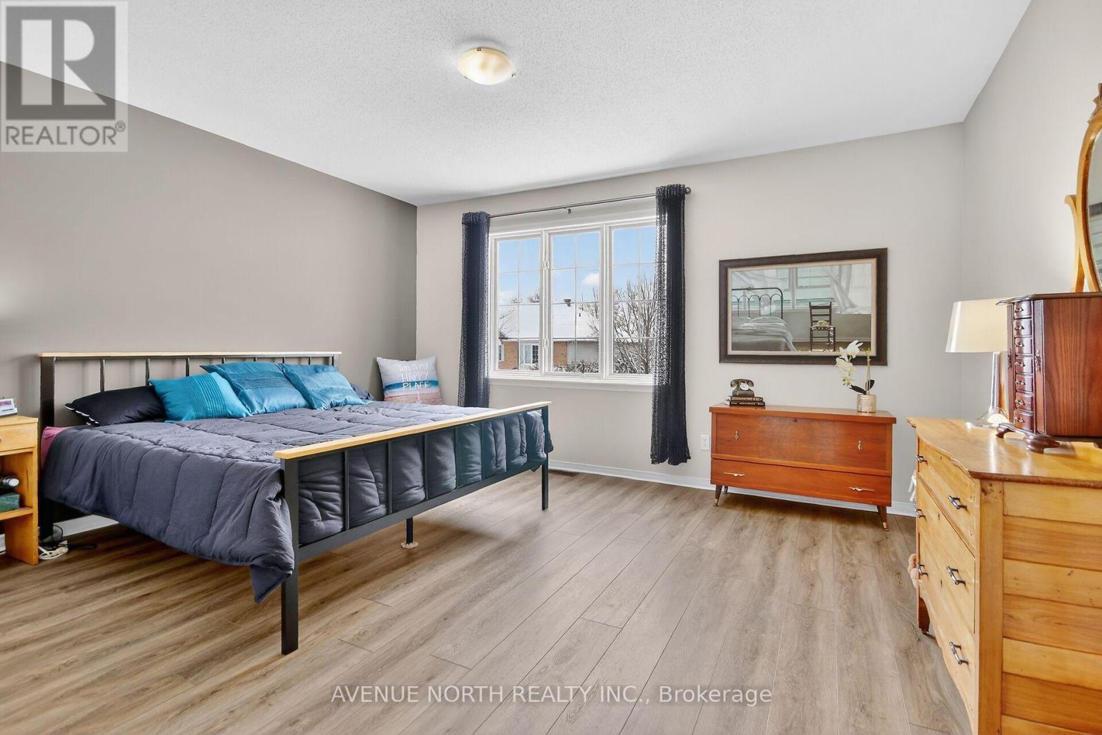 57 Macassa Circle, Ottawa, Ontario  K2T 1J8 - Photo 34 - X12827254