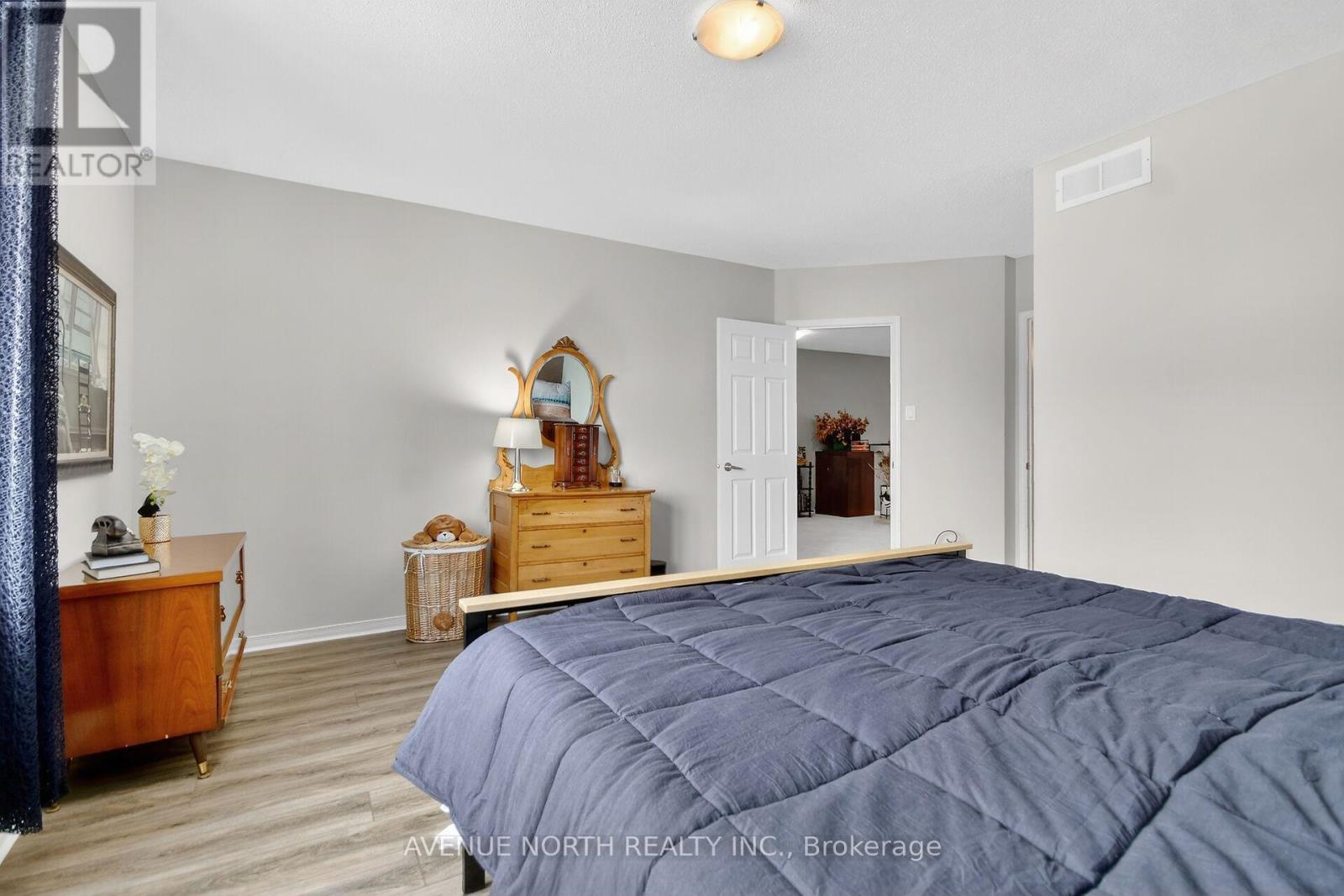 57 Macassa Circle, Ottawa, Ontario  K2T 1J8 - Photo 35 - X12827254