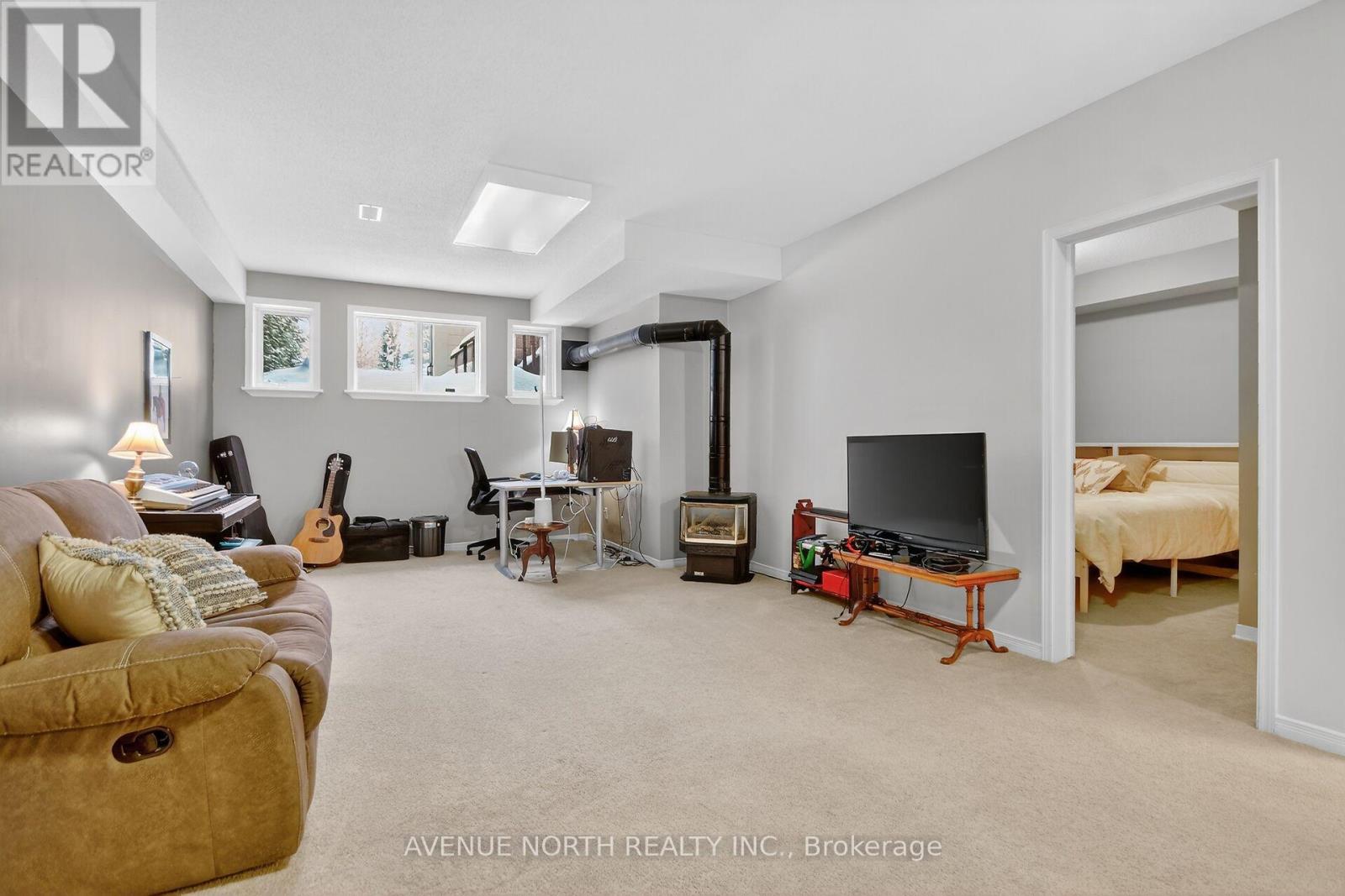 57 Macassa Circle, Ottawa, Ontario  K2T 1J8 - Photo 38 - X12827254