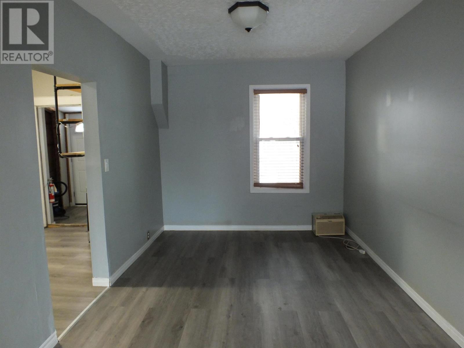 225 Balmoral St, Thunder Bay, Ontario  P7C 4J7 - Photo 4 - TB2600316