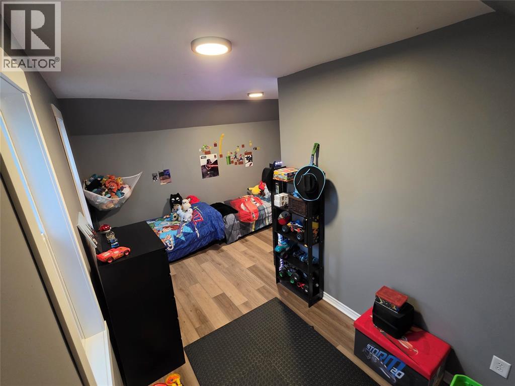 2565 Elizabeth Street, Oil Springs, Ontario  N0N 1P0 - Photo 24 - 25031658