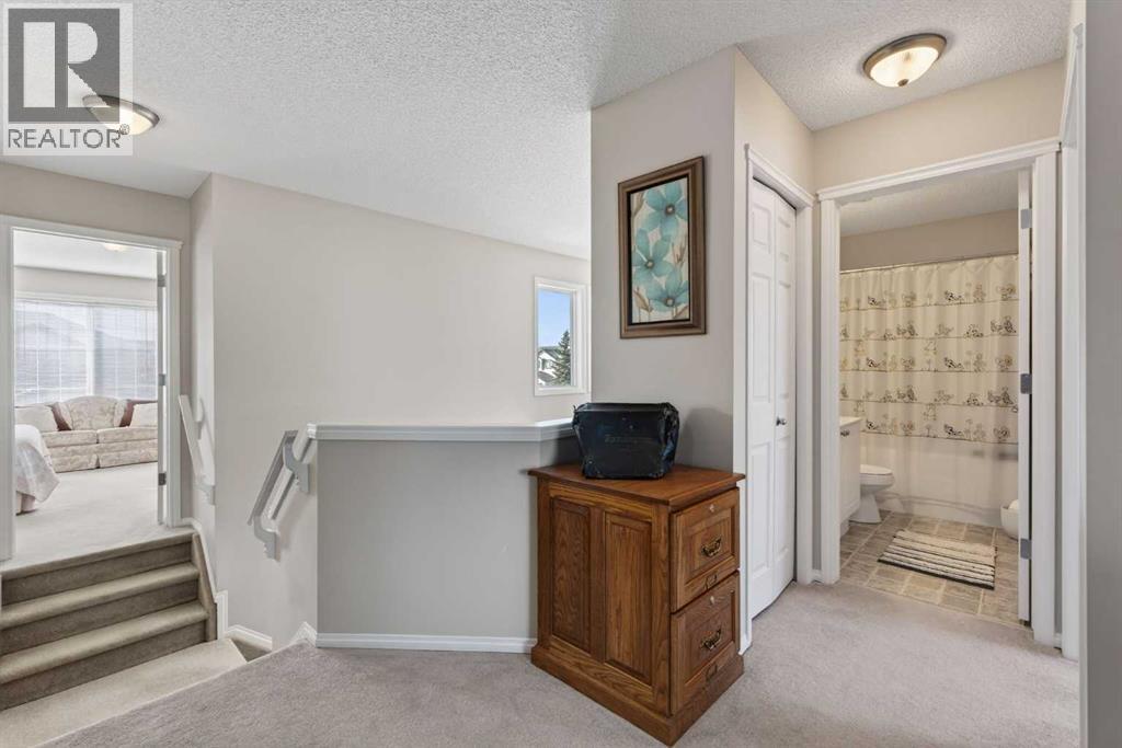 10 Cougar Ridge Bay Sw, Calgary, Alberta  T3H 4X6 - Photo 24 - A2288492