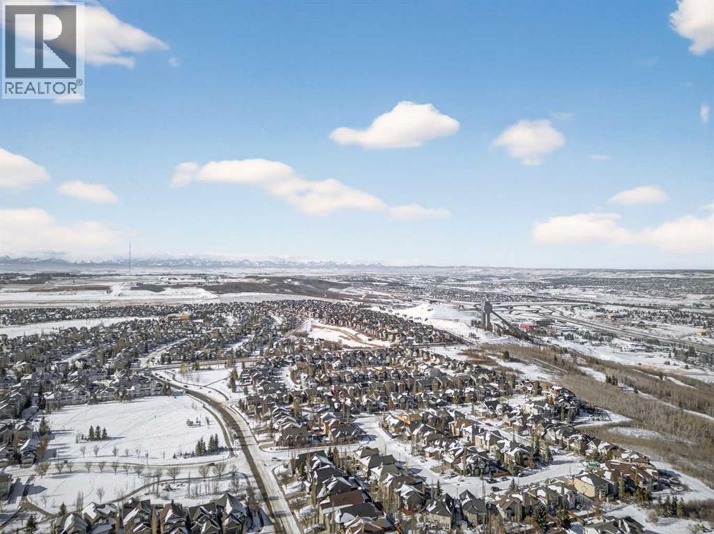 10 Cougar Ridge Bay Sw, Calgary, Alberta  T3H 4X6 - Photo 47 - A2288492