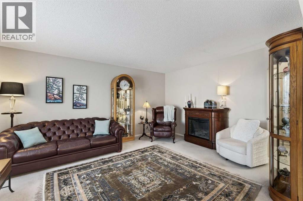 10 Cougar Ridge Bay Sw, Calgary, Alberta  T3H 4X6 - Photo 14 - A2288492