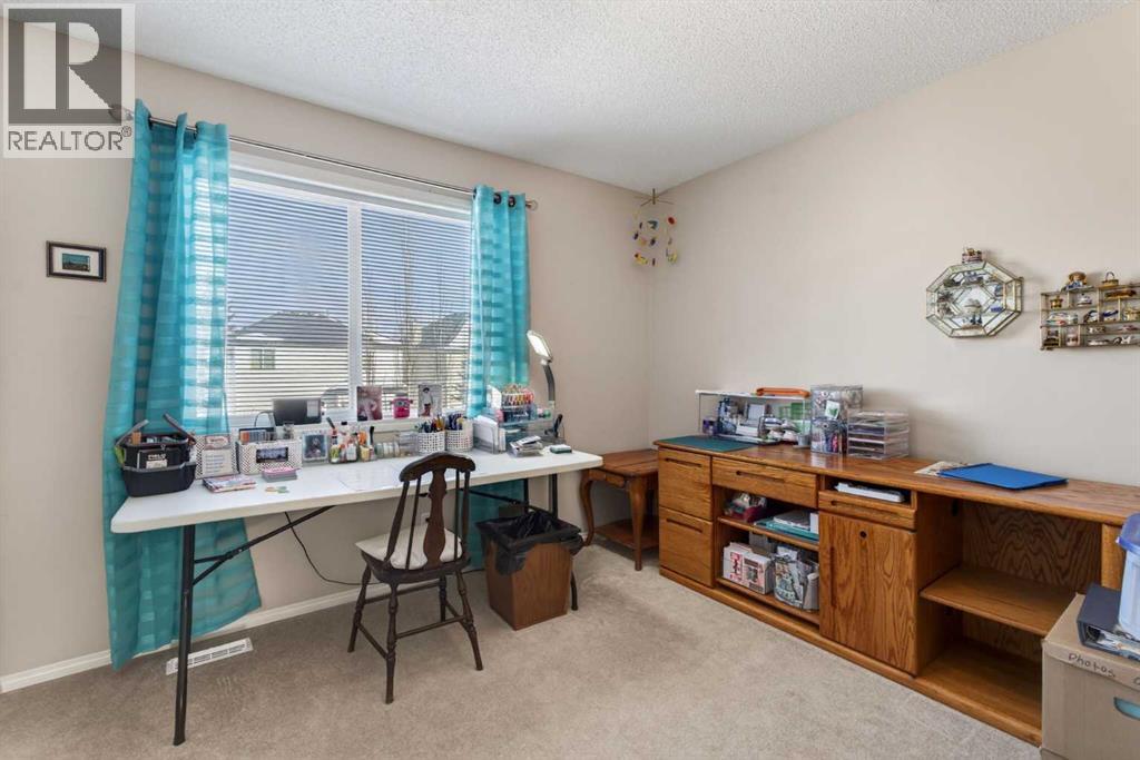 10 Cougar Ridge Bay Sw, Calgary, Alberta  T3H 4X6 - Photo 27 - A2288492