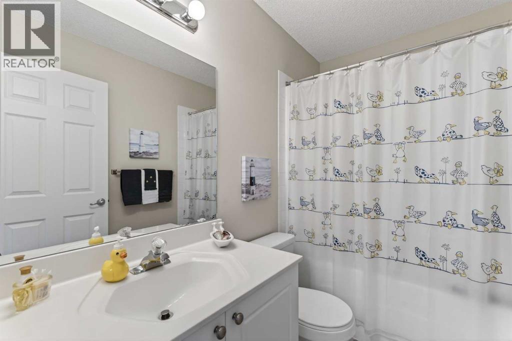 10 Cougar Ridge Bay Sw, Calgary, Alberta  T3H 4X6 - Photo 30 - A2288492