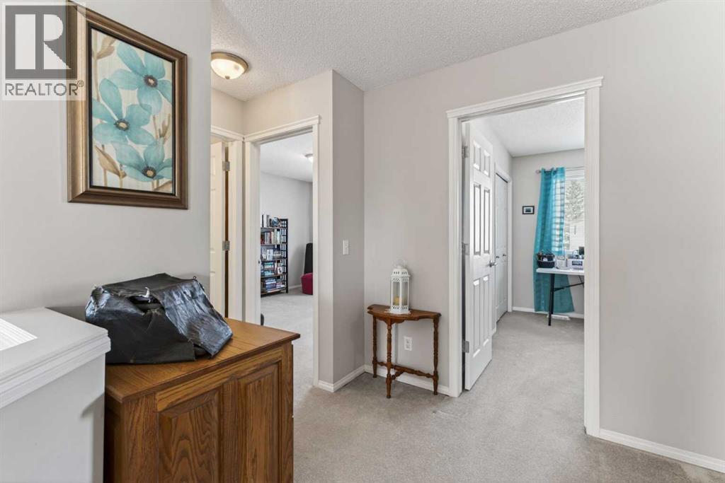 10 Cougar Ridge Bay Sw, Calgary, Alberta  T3H 4X6 - Photo 26 - A2288492