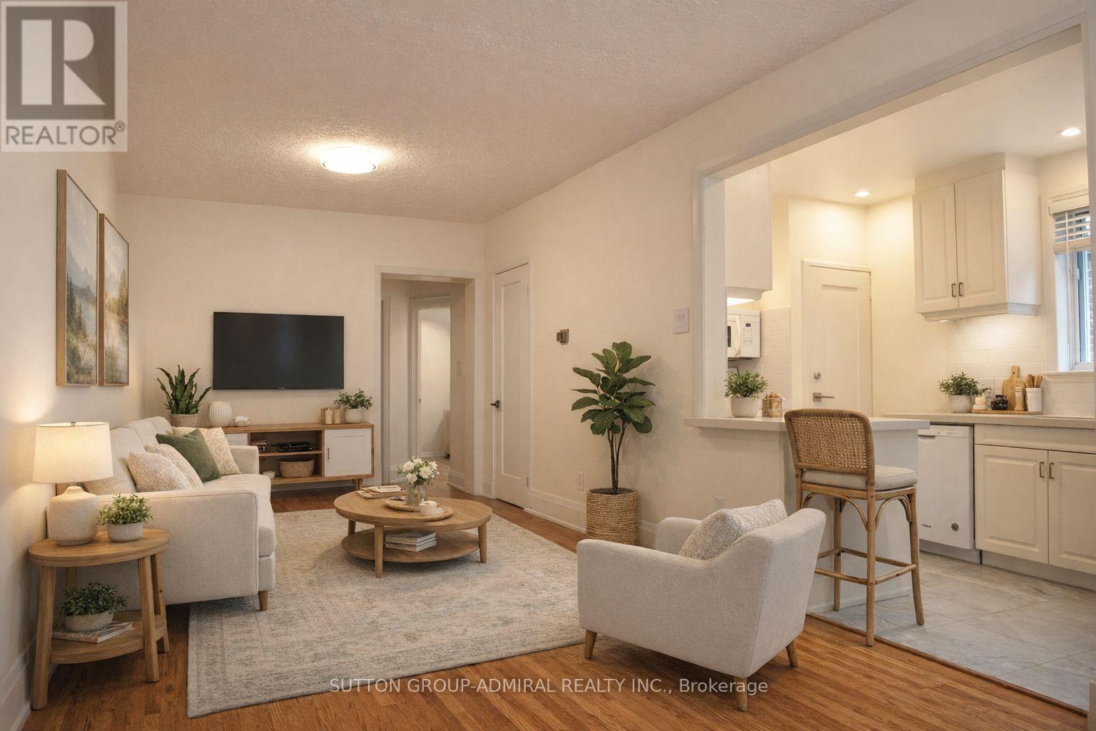 89 RUMSEY ROAD, Toronto, Ontario