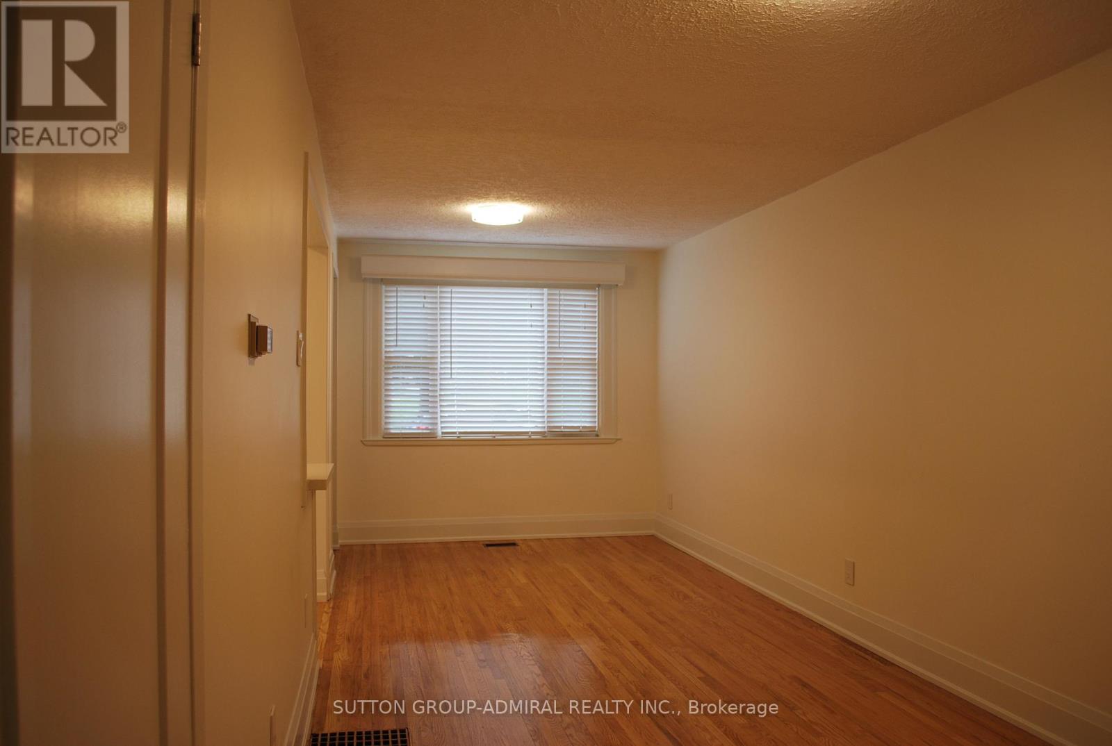 89 Rumsey Road, Toronto, Ontario  M4G 1P1 - Photo 14 - C12811358