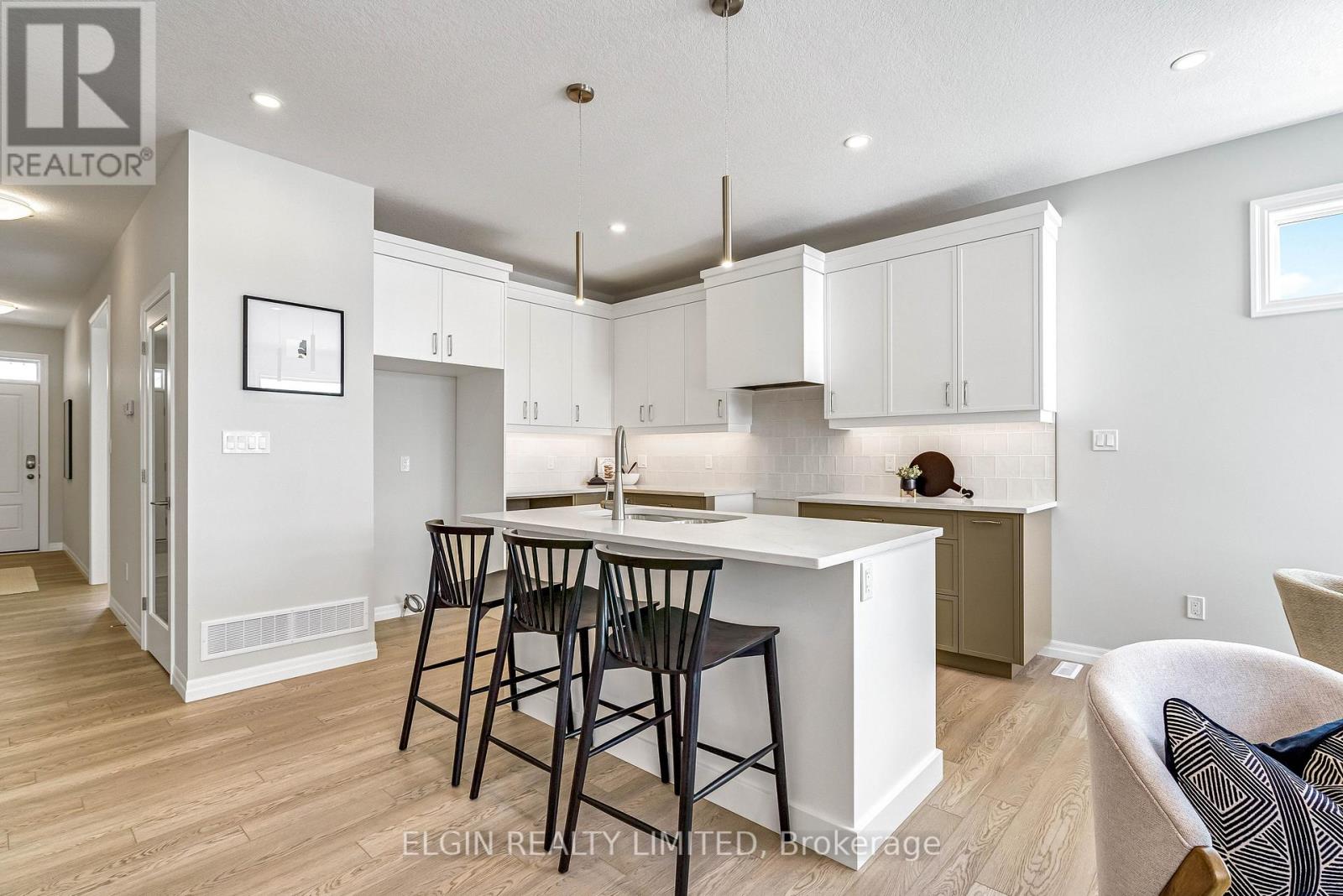 33 Hemlock Crescent, Aylmer, Ontario  N5H 0C1 - Photo 11 - X12182167