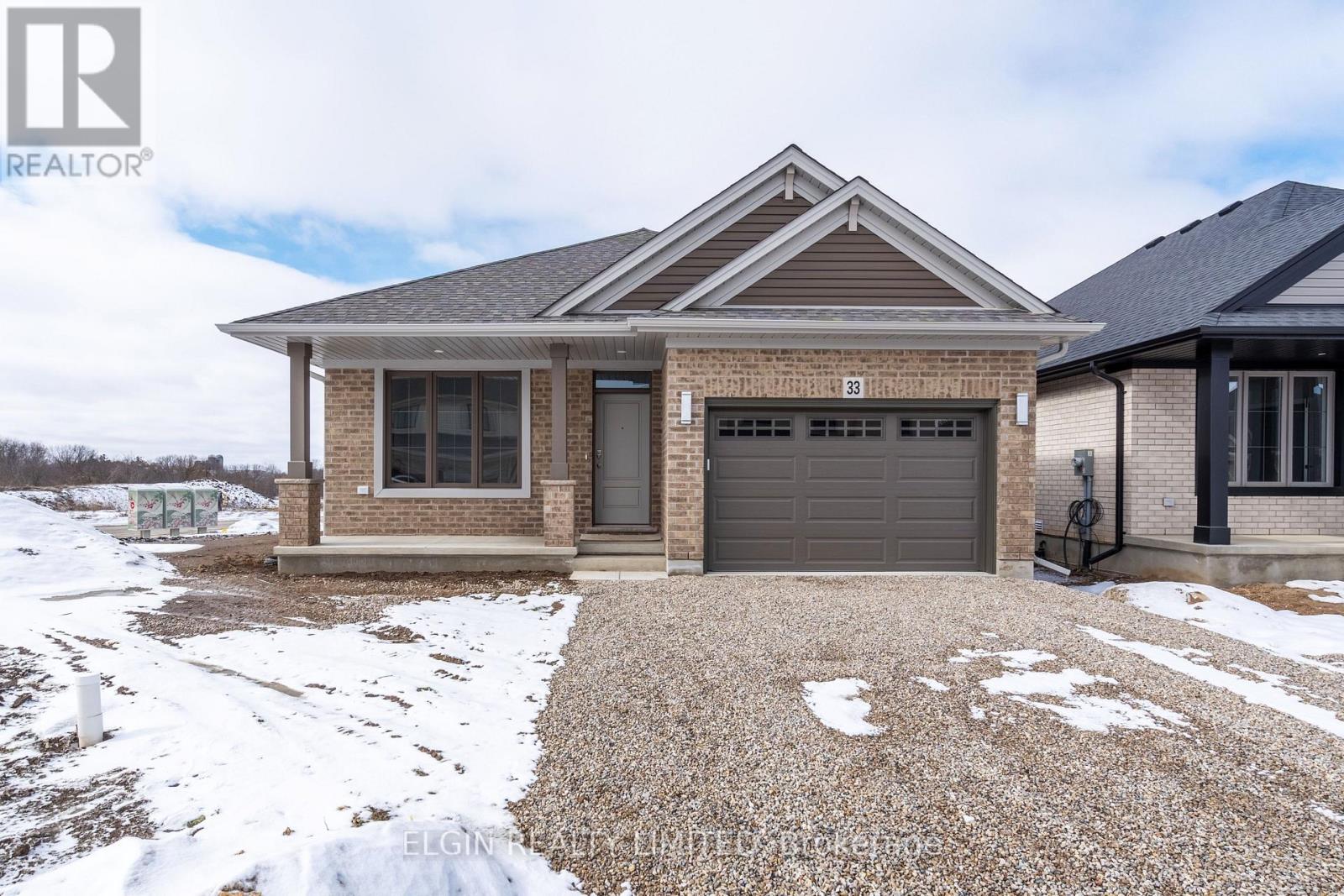 33 Hemlock Crescent, Aylmer, Ontario  N5H 0C1 - Photo 1 - X12182167