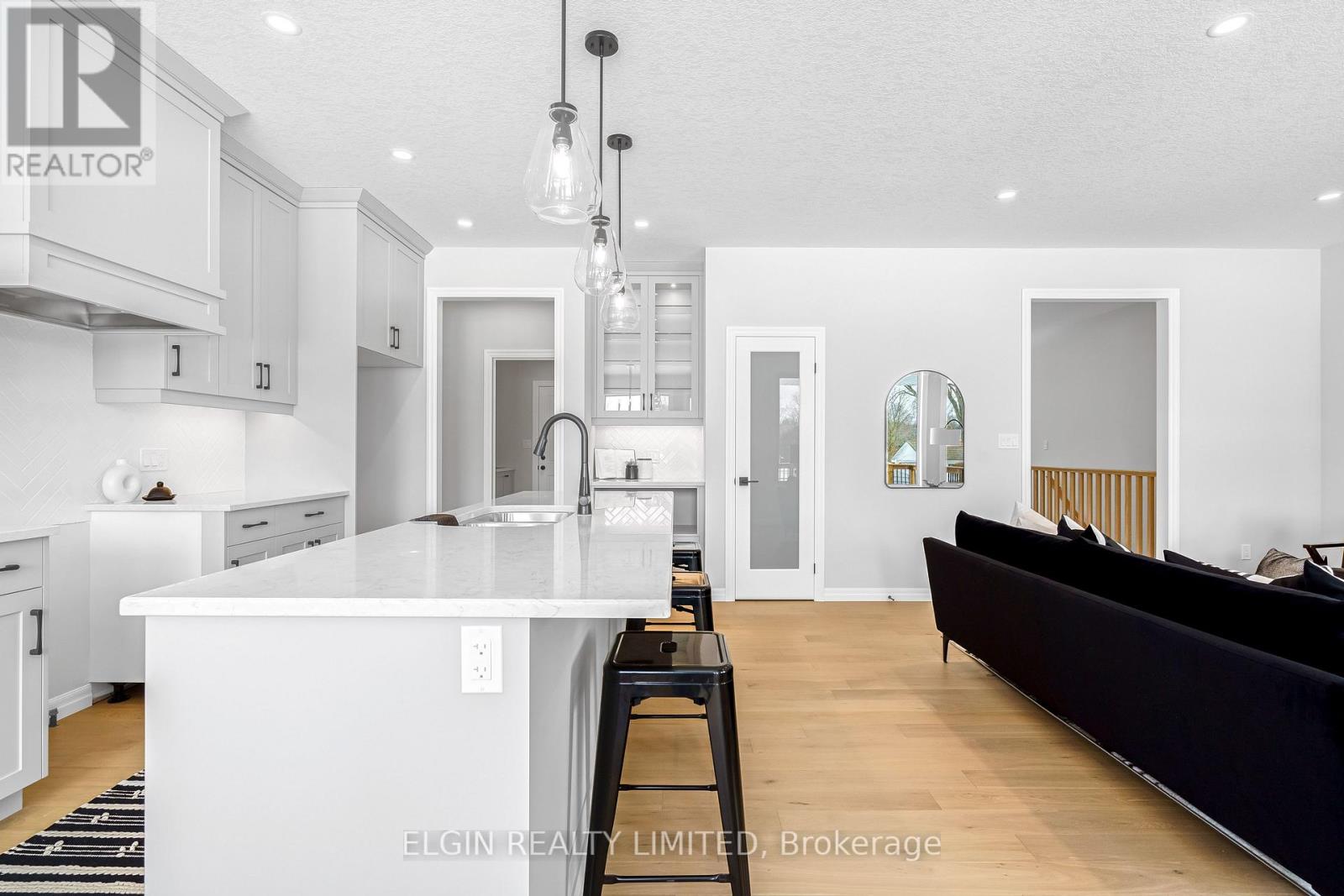 47 Lark Street, Tillsonburg, Ontario  N4G 0K8 - Photo 17 - X12714206