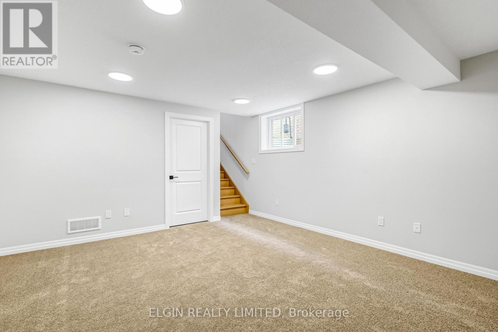 47 Lark Street, Tillsonburg, Ontario  N4G 0K8 - Photo 34 - X12714206