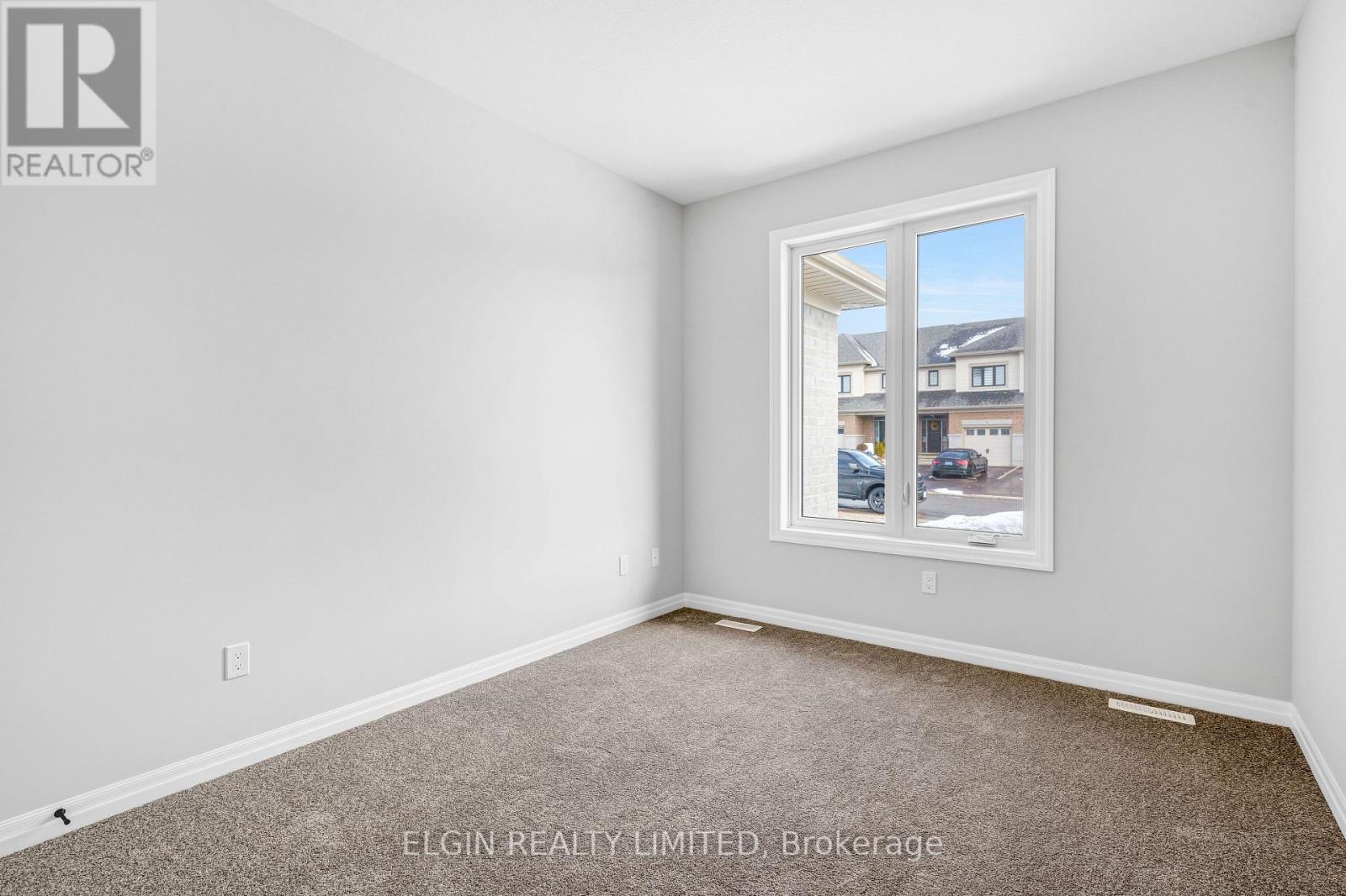 47 Lark Street, Tillsonburg, Ontario  N4G 0K8 - Photo 7 - X12714206