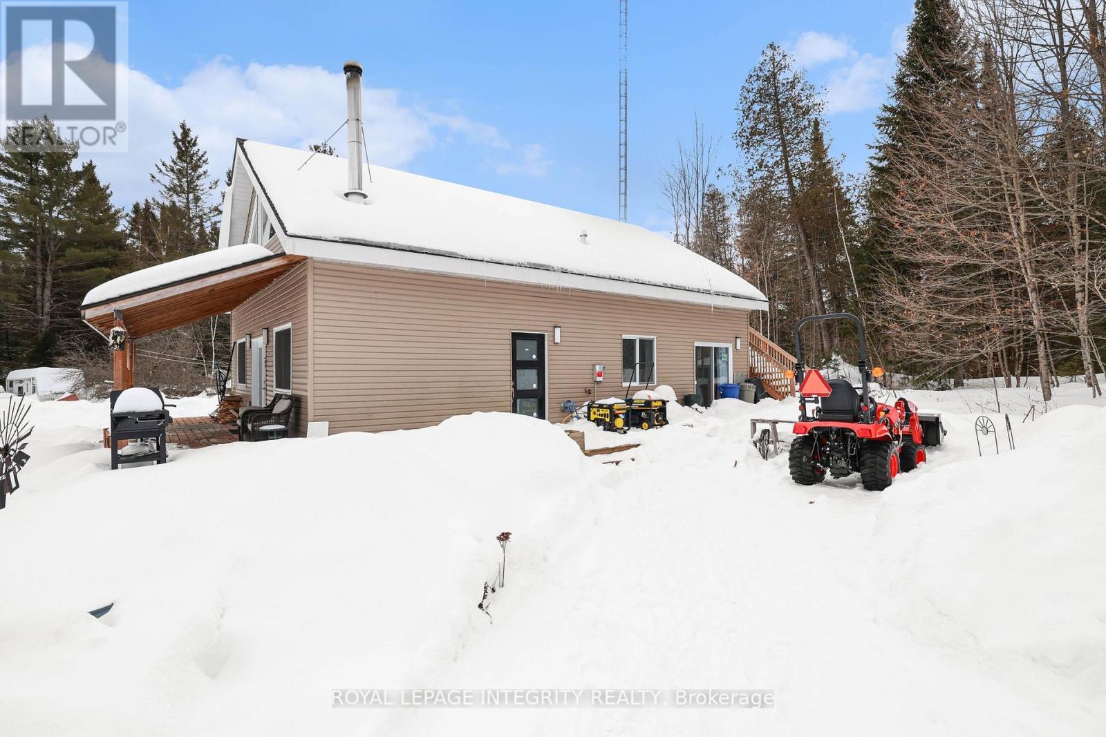 154 Proulx Lane, Lanark Highlands, Ontario  K0G 1K0 - Photo 3 - X12819150