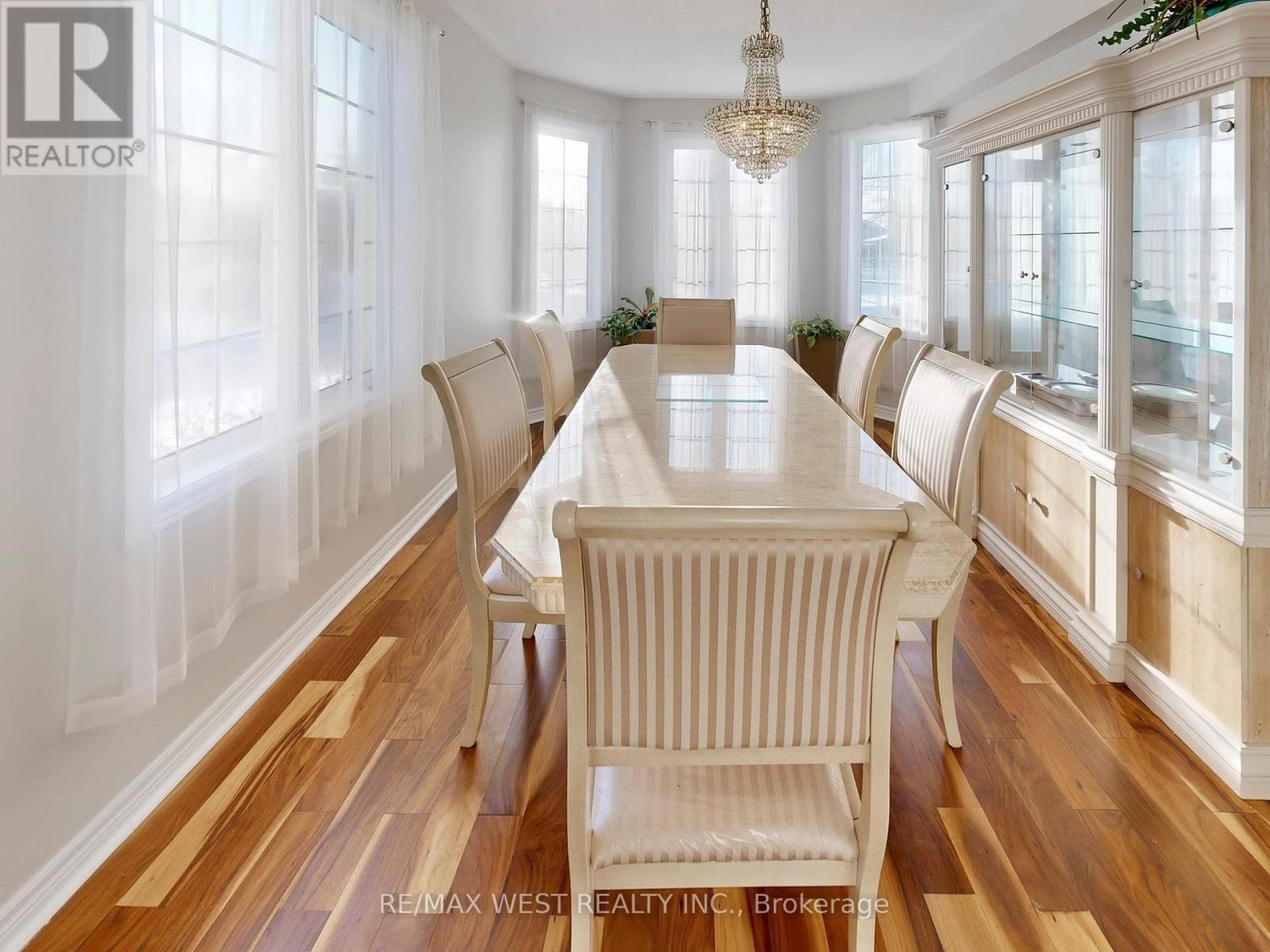 56 Planter Crescent, Vaughan, Ontario  L4H 2V5 - Photo 12 - N12827252