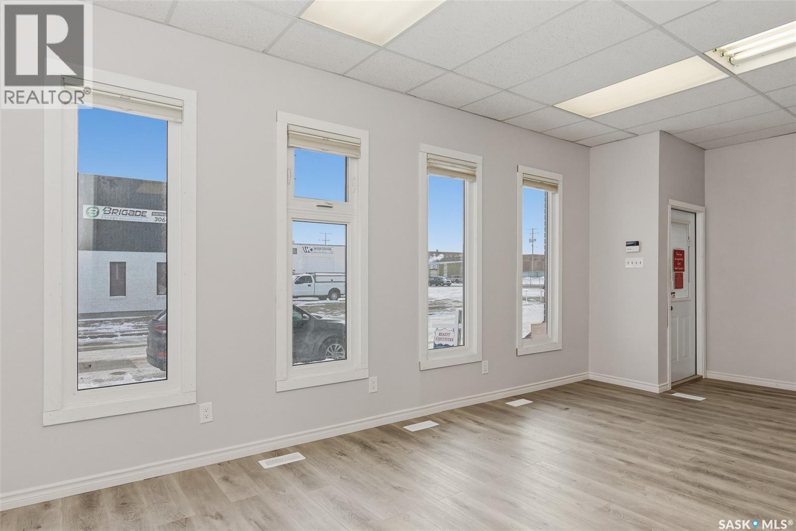 1358 Cornwall Street, Regina, Saskatchewan  S4R 2H5 - Photo 3 - SK027913