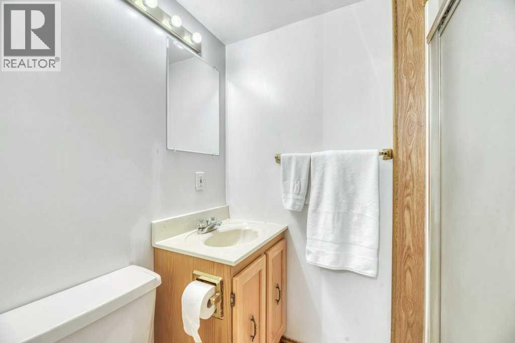 30 Butler Crescent Nw, Calgary, Alberta  T2L 1K3 - Photo 21 - A2270198