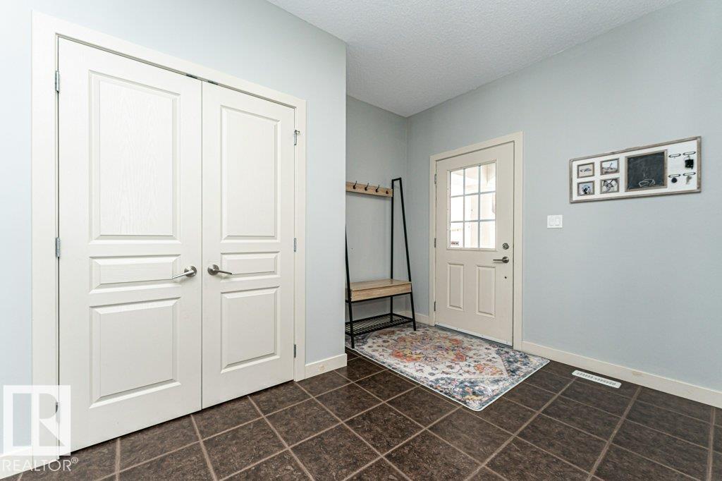 2719 Anderson Cr Sw, Edmonton, Alberta  T6W 0K5 - Photo 2 - E4474890