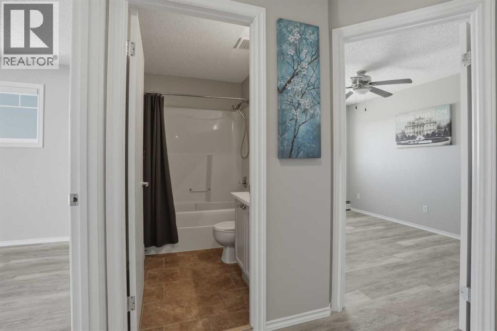 302, 3 Somervale View Sw, Calgary, Alberta  T2Y 4A9 - Photo 13 - A2284231