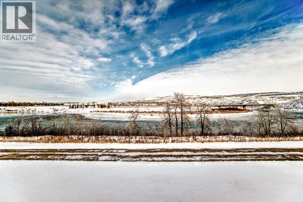 63 Riviera Court, Cochrane, Alberta  T4C 2V8 - Photo 38 - A2286903