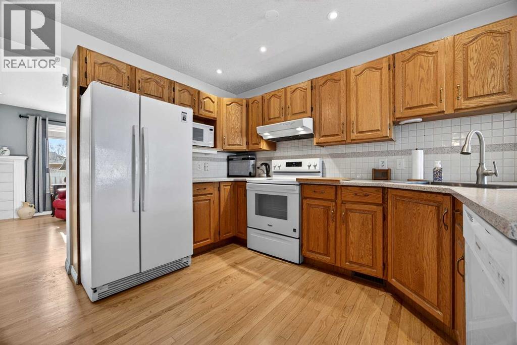 501 Citadel Terrace Nw, Calgary, Alberta  T3G 3X3 - Photo 8 - A2289022