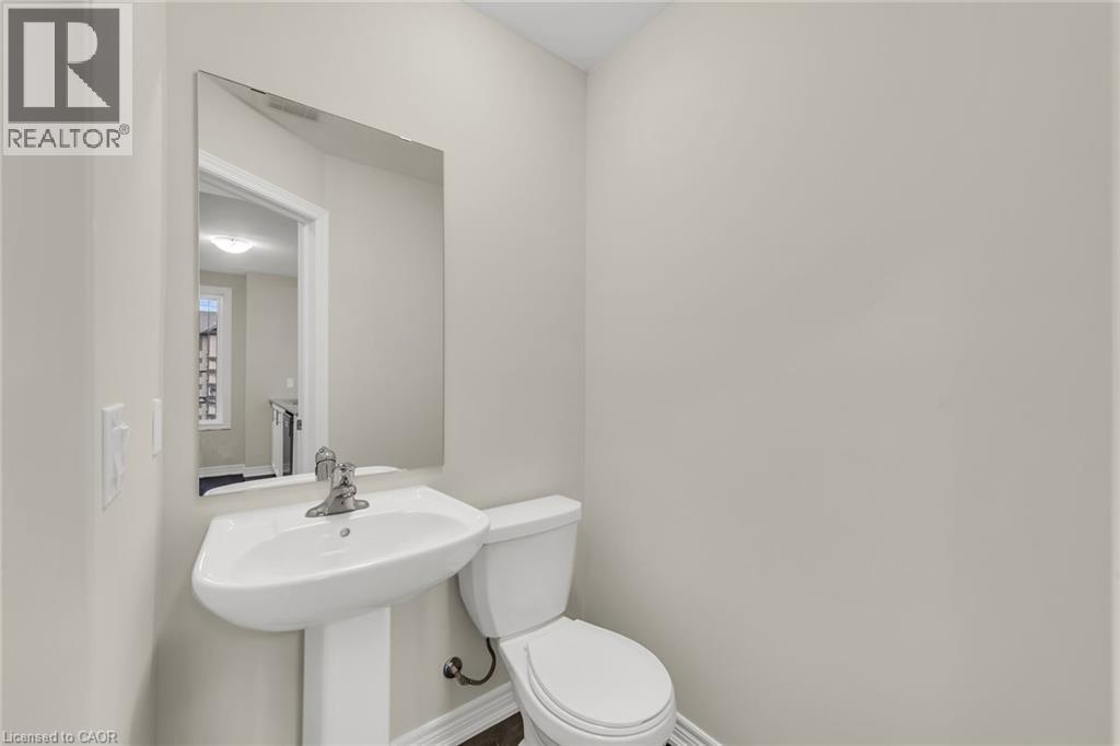 19 Picardy Drive Unit# 32, Stoney Creek, Ontario  L8J 0M7 - Photo 23 - 40803965