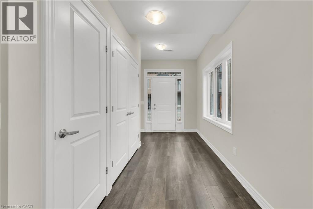 19 Picardy Drive Unit# 32, Stoney Creek, Ontario  L8J 0M7 - Photo 36 - 40803965