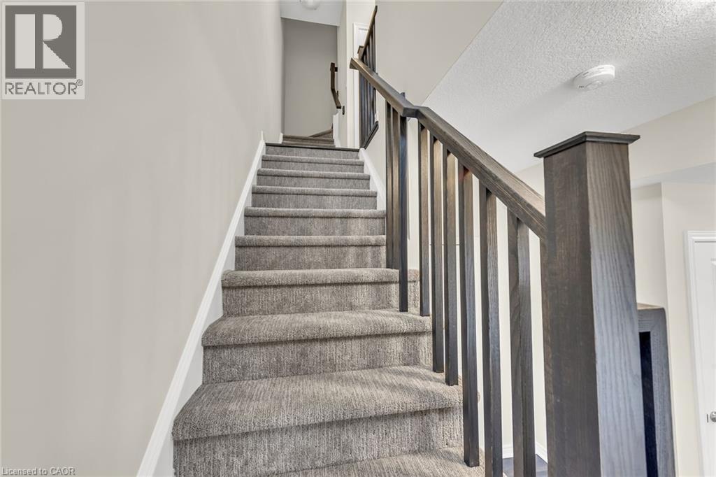 19 Picardy Drive Unit# 32, Stoney Creek, Ontario  L8J 0M7 - Photo 35 - 40803965