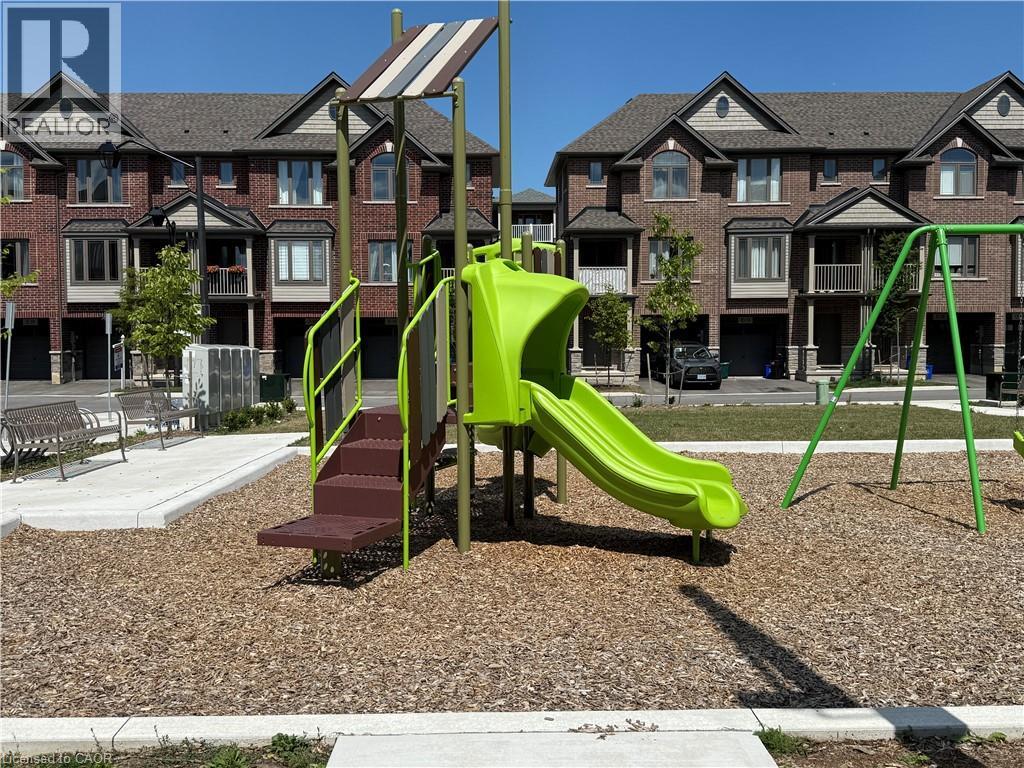 19 Picardy Drive Unit# 32, Stoney Creek, Ontario  L8J 0M7 - Photo 39 - 40803965