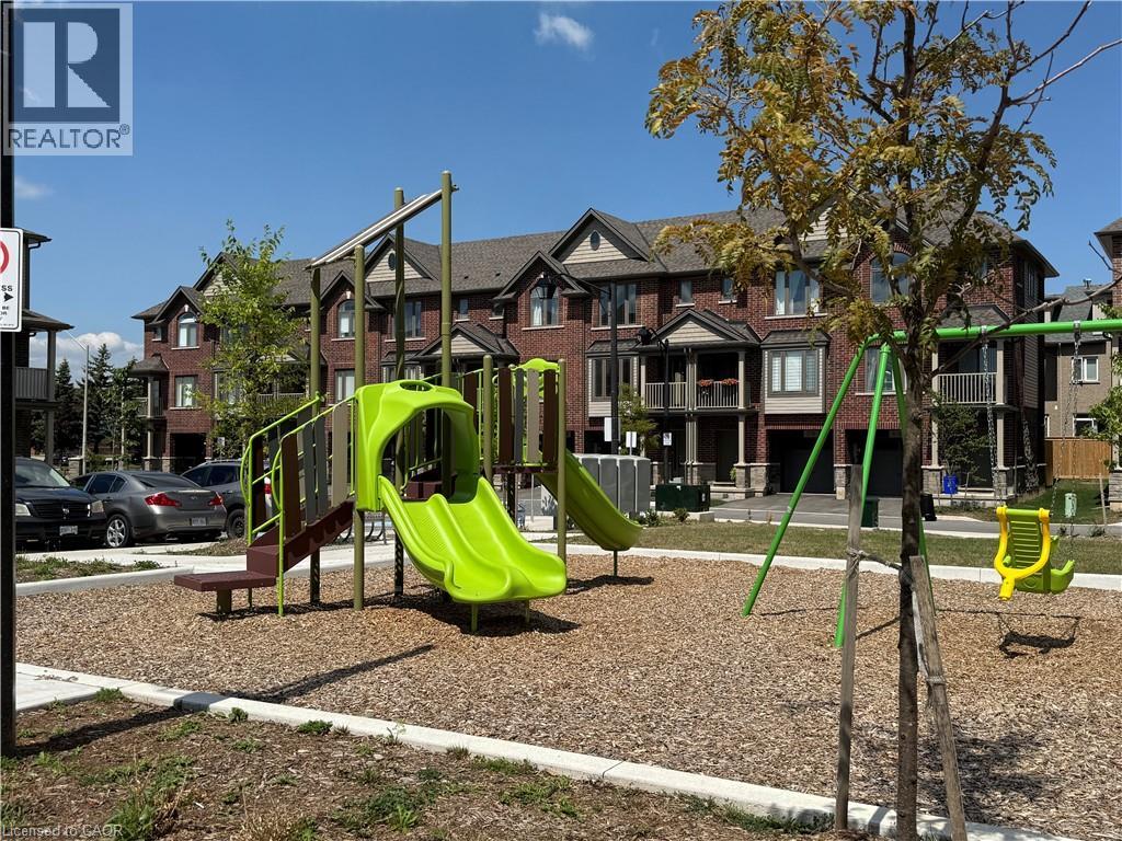 19 Picardy Drive Unit# 32, Stoney Creek, Ontario  L8J 0M7 - Photo 38 - 40803965