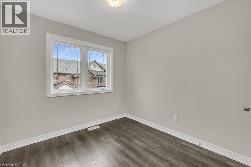 19 Picardy Drive Unit# 32, Stoney Creek, Ontario  L8J 0M7 - Photo 32 - 40803965
